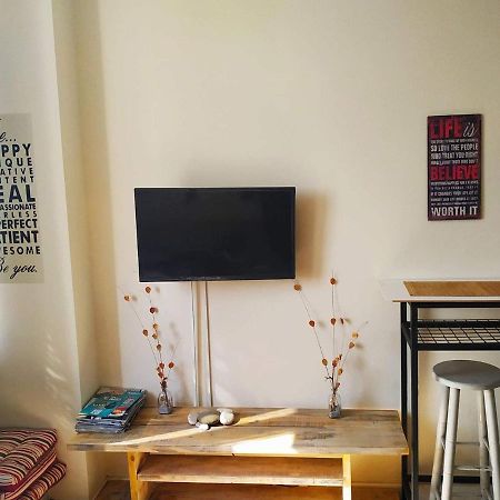 Ippokratis' Open View Studio Apartment Tesalonika Bagian luar foto