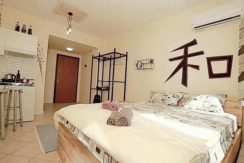 Ippokratis' Open View Studio Apartment Tesalonika Bagian luar foto