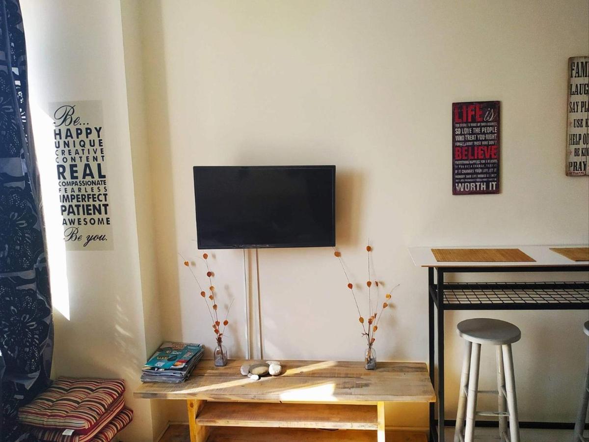 Ippokratis' Open View Studio Apartment Tesalonika Bagian luar foto